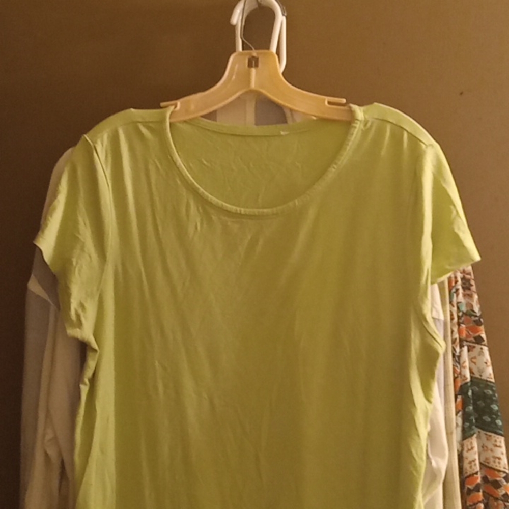 Women's short sleeve shirt